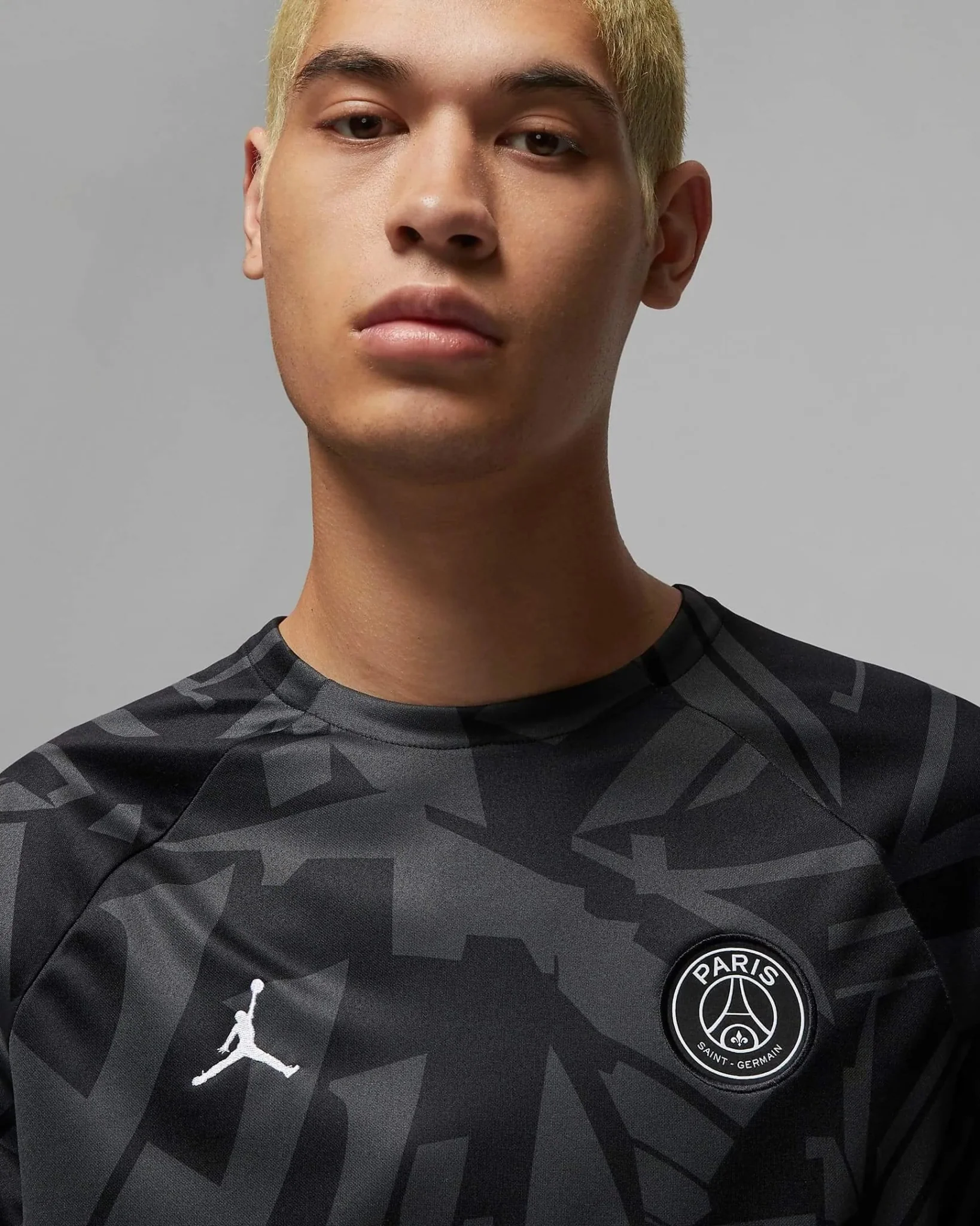 Jordan 2022-23 PSG Pre-Match Jersey - Black-Grey - Image 3