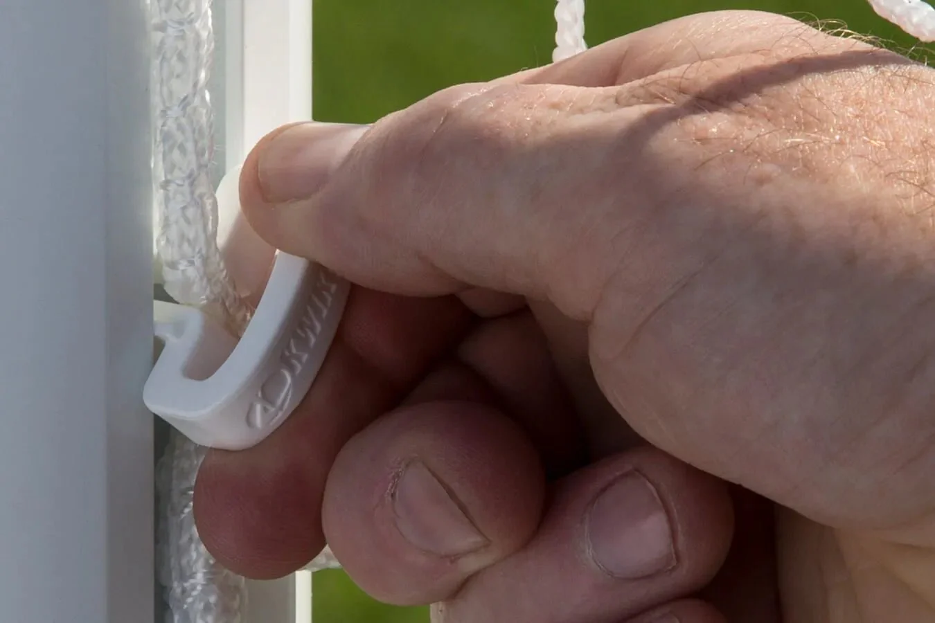 Kwik Goal Lock Net Clips (100/Pack) - Image 3