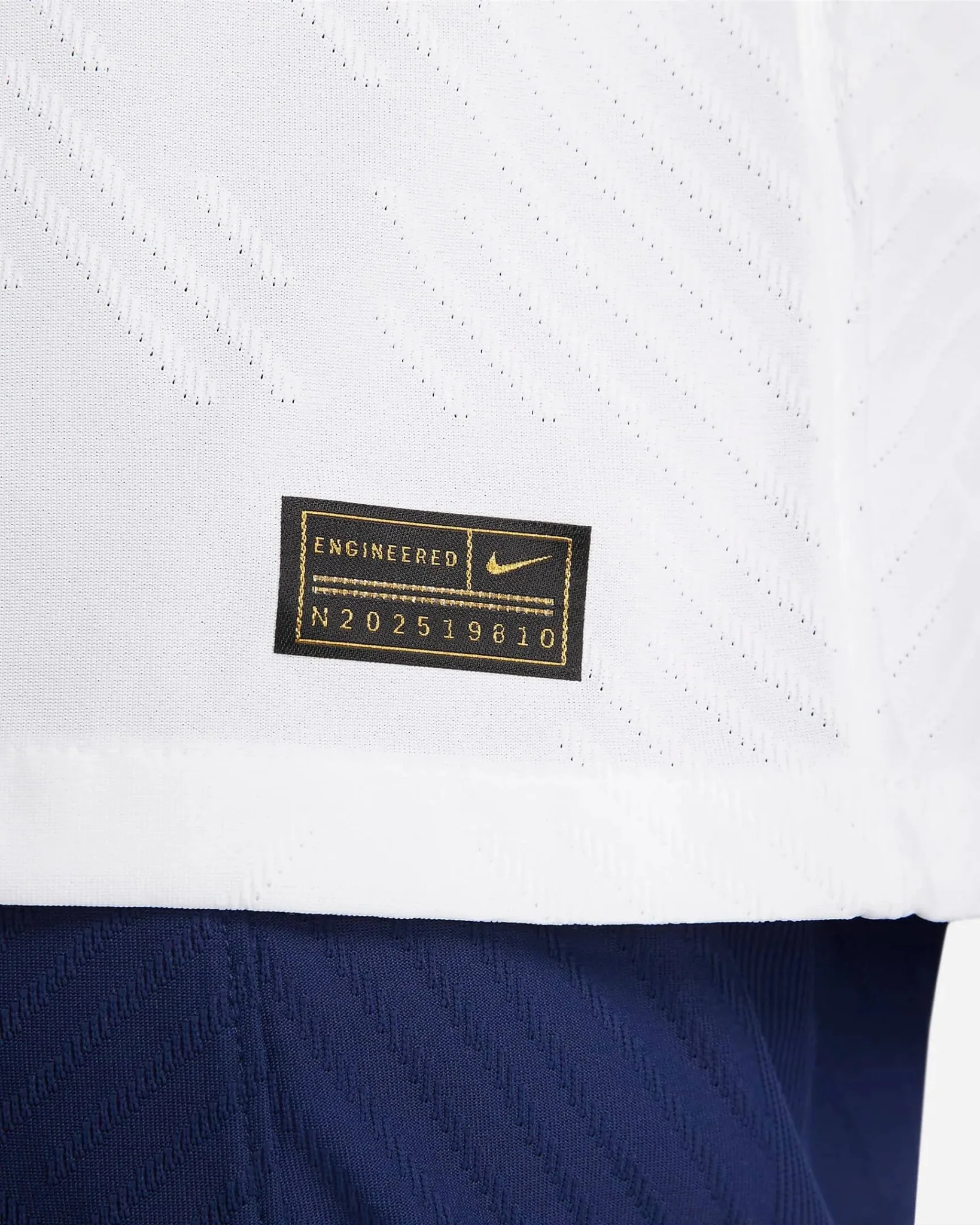 Nike 2022-23 Tottenham Hotspur Authentic Home Jersey - White-Navy - Image 5