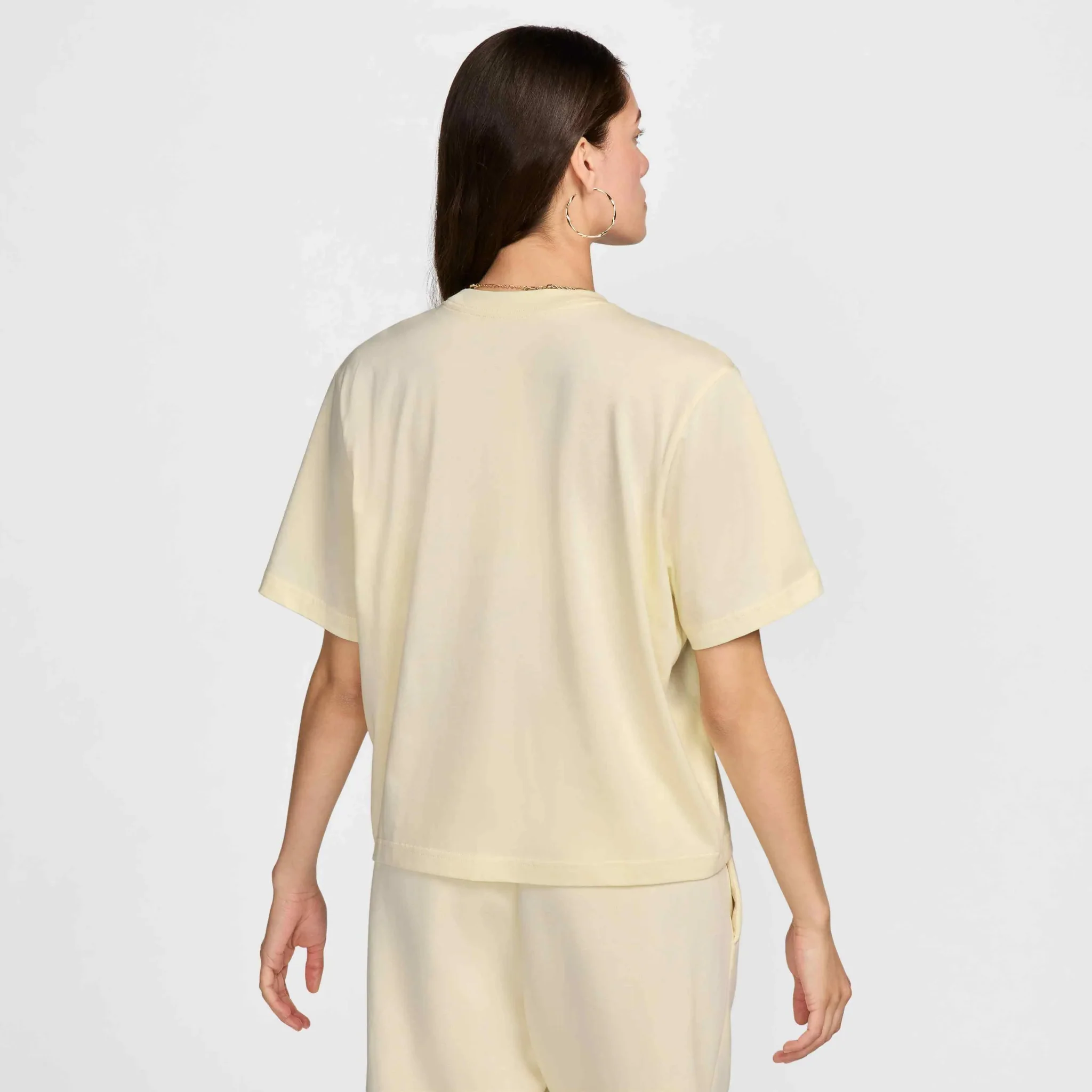 Nike 2024-25 Brazil Women's Earth SS Tee - Image 2