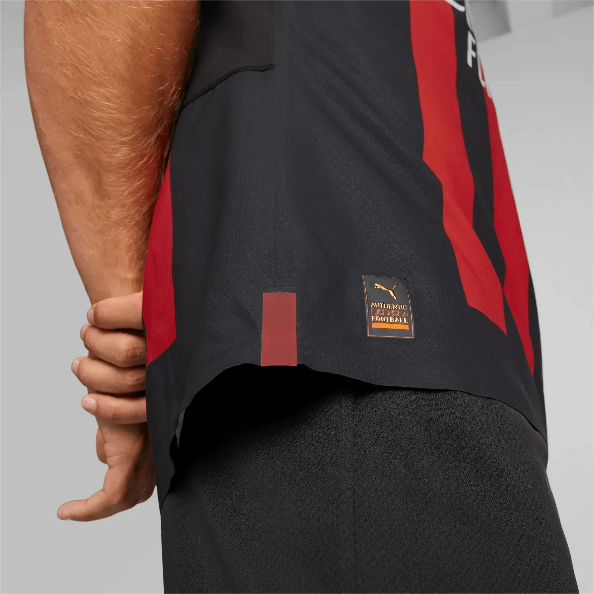 Puma 2022-23 AC Milan Authentic Home Jersey - Black-Red - Image 7