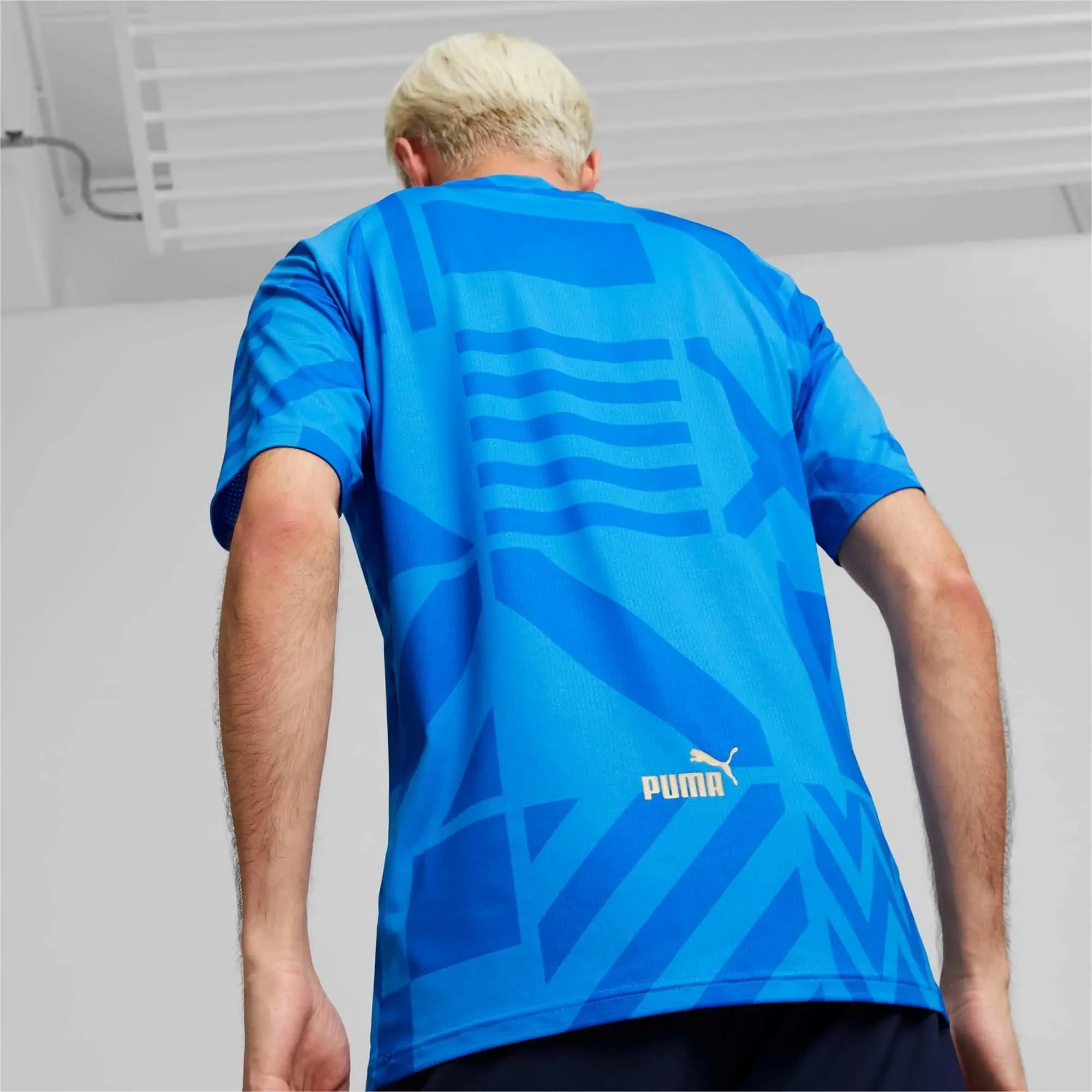 Puma 2022-23 Italy Pre-Match Jersey - Blue - Image 4