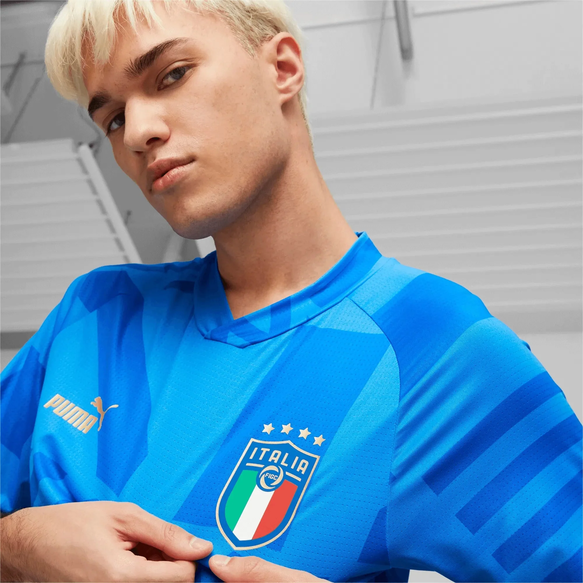 Puma 2022-23 Italy Pre-Match Jersey - Blue - Image 5